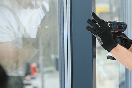 Same Day Glass Repair Car in Melville